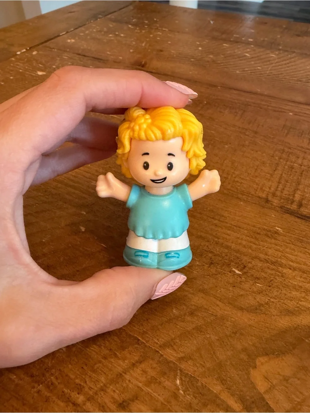 Fisher Price Little People Girl in Blue shirt as is